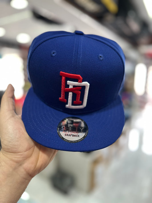 Gorra New Era 9FIFTY República Dominicana Azul 70874814