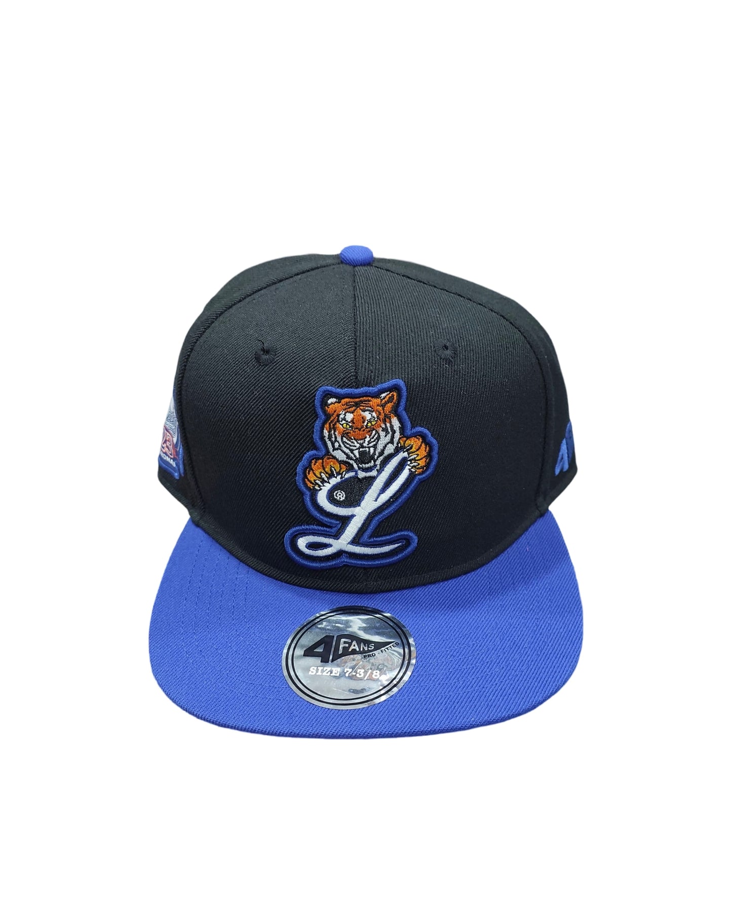 Gorra 4Fans cerrada De los tigres del Licey negra
