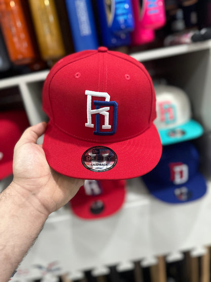 Gorra New Era 9FIFTY República Dominicana Roja 70874813
