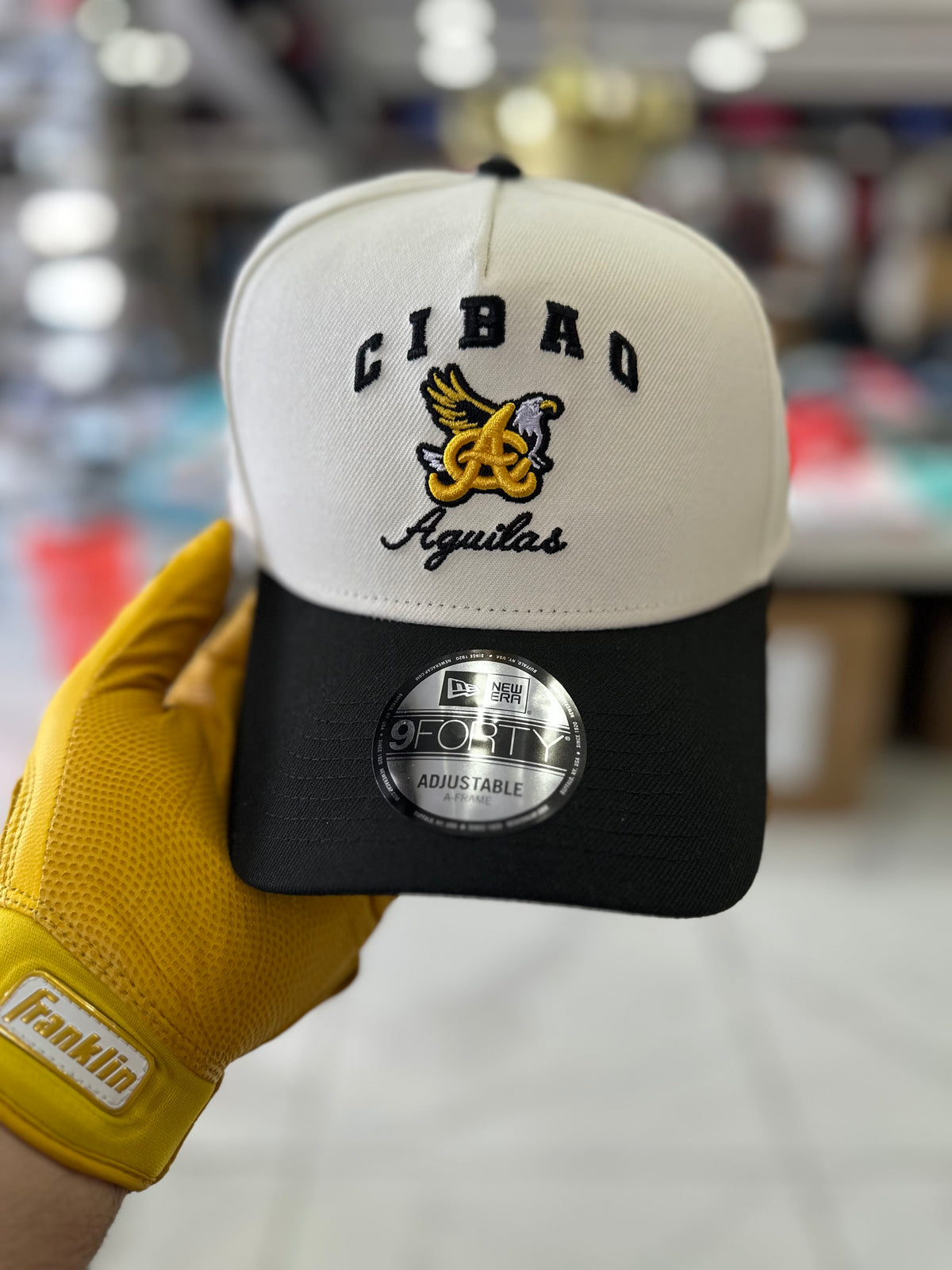 Gorra New Era 9FORTY AF Aguilas Cibaeñas 61043125