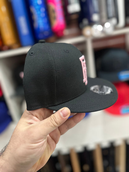 Gorra New Era 9FIFTY República Dominicana Negra 70874815