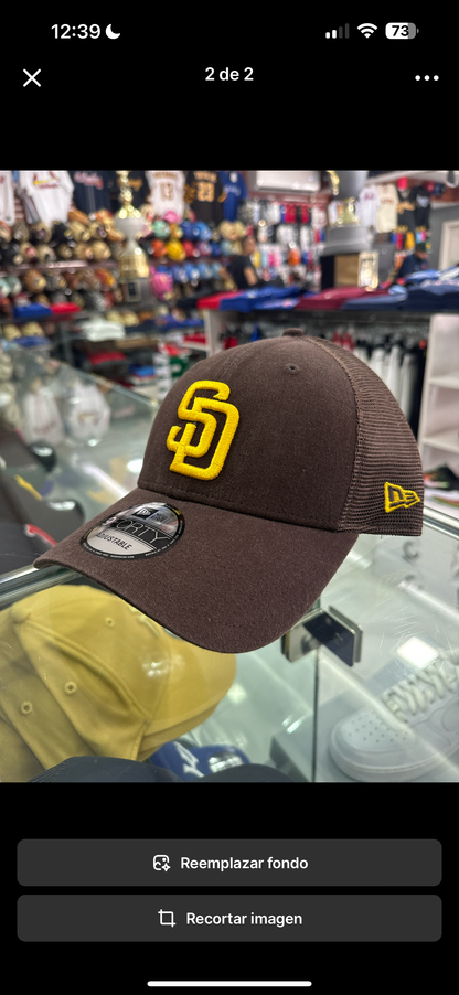 Gorra New Era 9Forty Padres de San Diego trucker