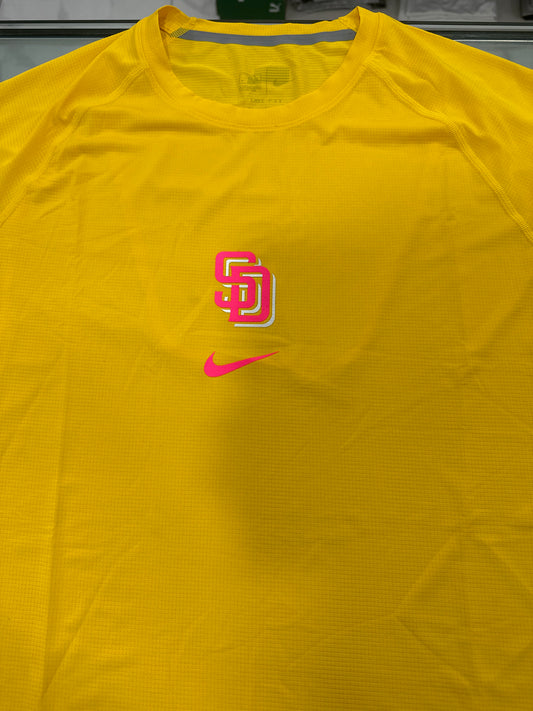 Poloche Padres de San Diego Nike Authentic Collection yellow