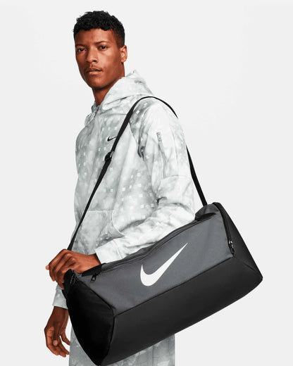 Bulto Nike training brasilia L (60L)